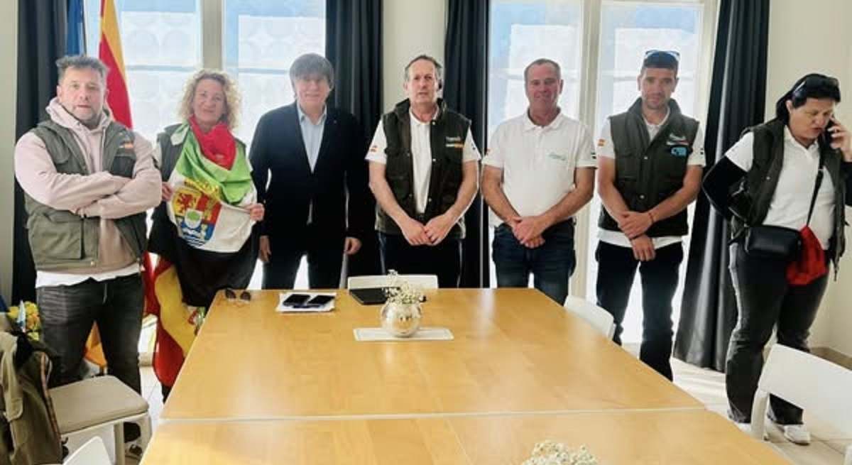 Apag Extremadura Asaja reunidos con Pugdemont