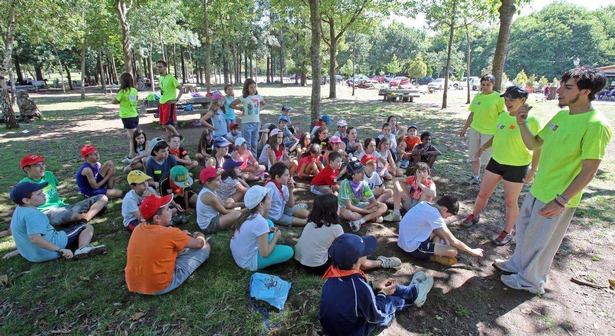Escolares gallegos en un campamento de verano en Lugo.