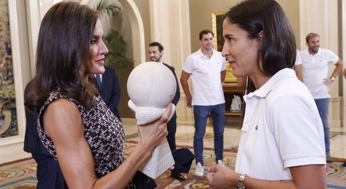 felipe-vi-letizia-waterpolo-1200-ok.jpg