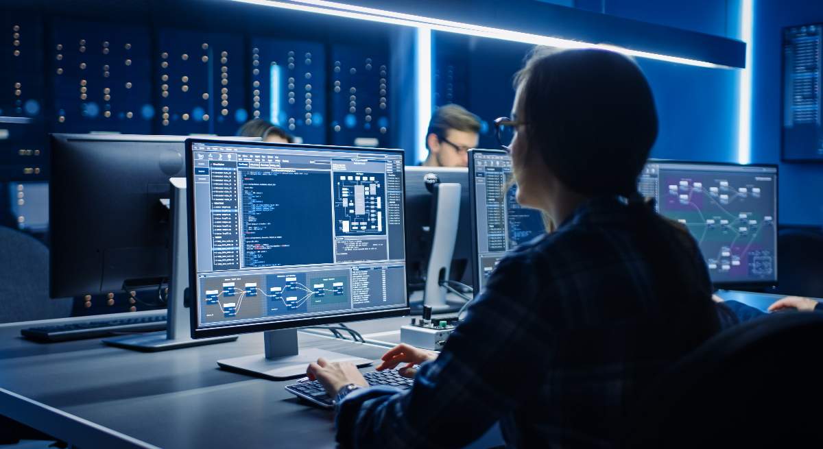 Actuaciones-de-ciberseguridad-en-una-empresa-iStock.jpg