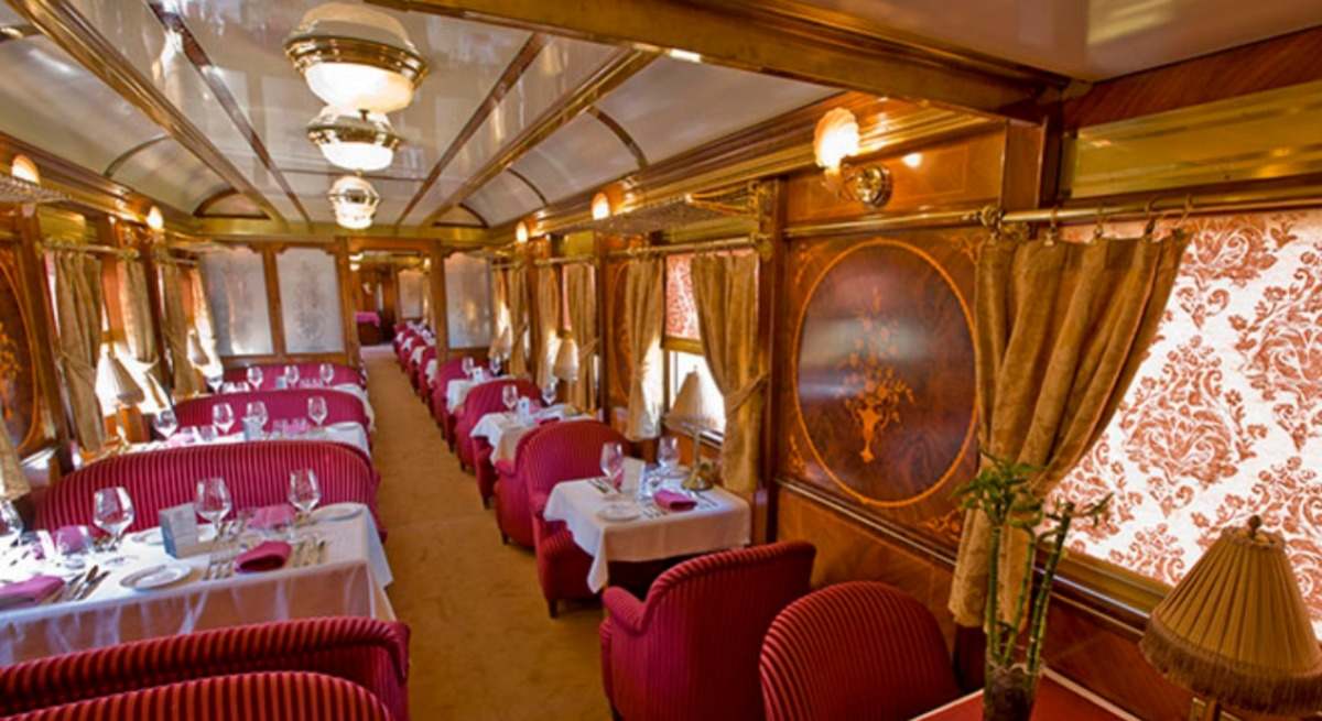 Vagón comedor del tren Al Andalus.