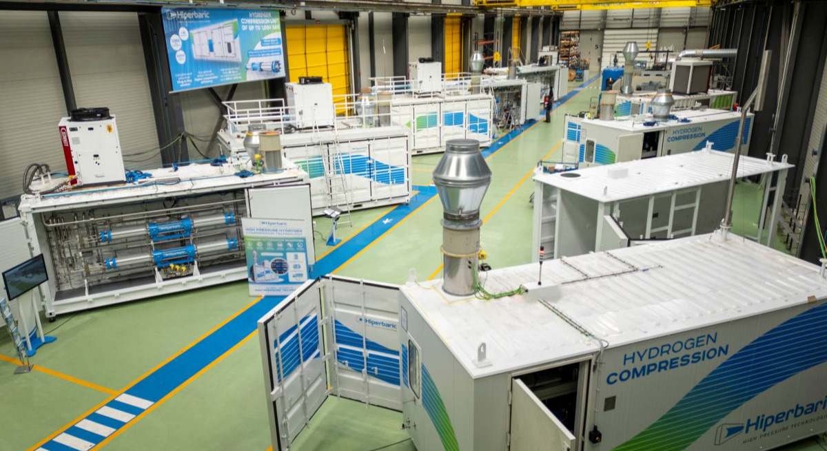 Compresores de hidrógeno verde en las instalaciones de Hiperbaric en Burgos