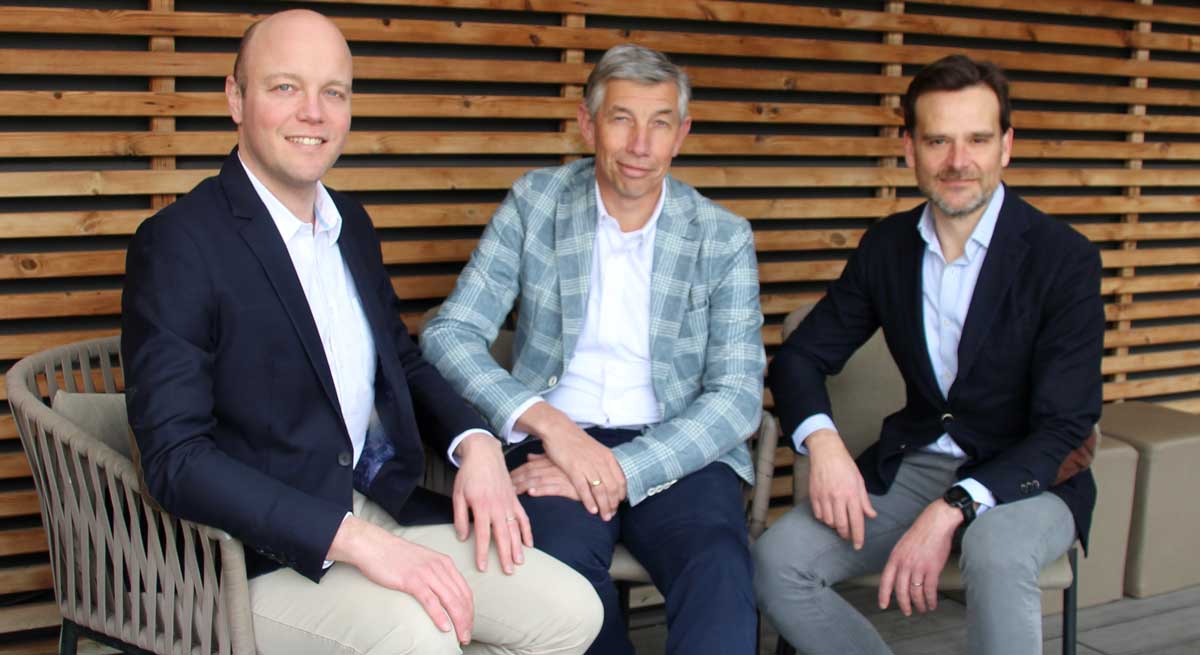 Corus-CEOs-altaW.jpg