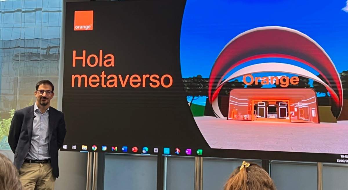 metaverso-orange2-1.jpg