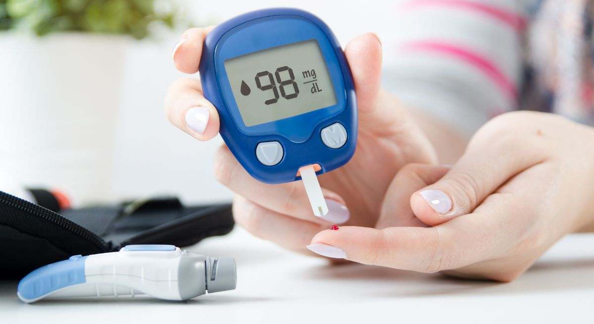 La diabetes tipo 2 sucede cuando el cuerpo no puede usar la insulina adecuadamente y se acumula azúcar en la sangre.