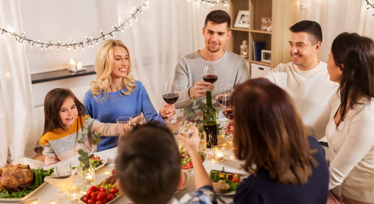 comida-familiar-dreamstime.jpg