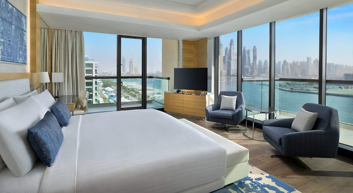Marriott-Resort-Palm-Jumeirah-Dubai-Palm-Suite-Bedroom.jpg