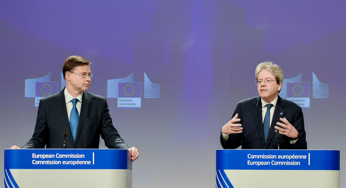 Dombrovskis y Gentiloni