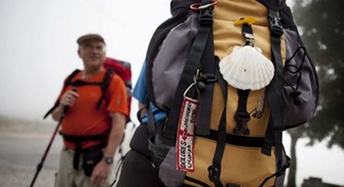 Peregrinos haciendo el Camino de Santiago.