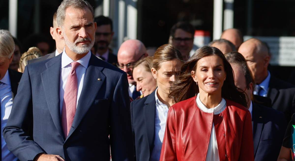 felipe-letizia-feria-libro-1200.jpg