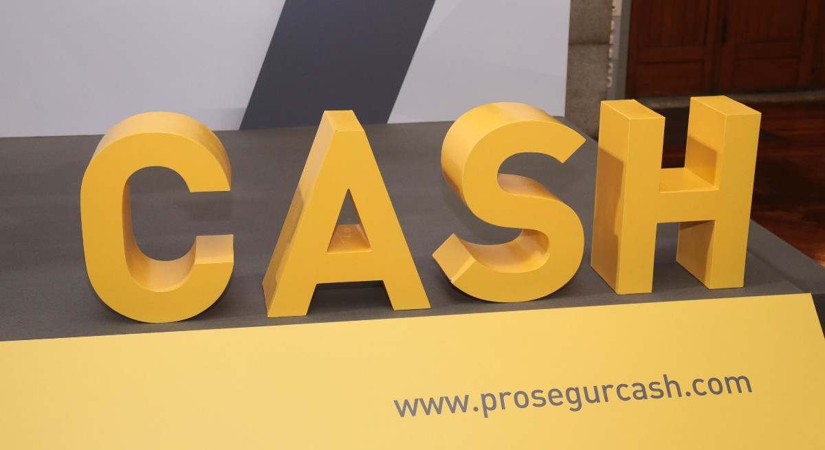 cash-1200-salida-a-bolsa-elisa-senra.jpg