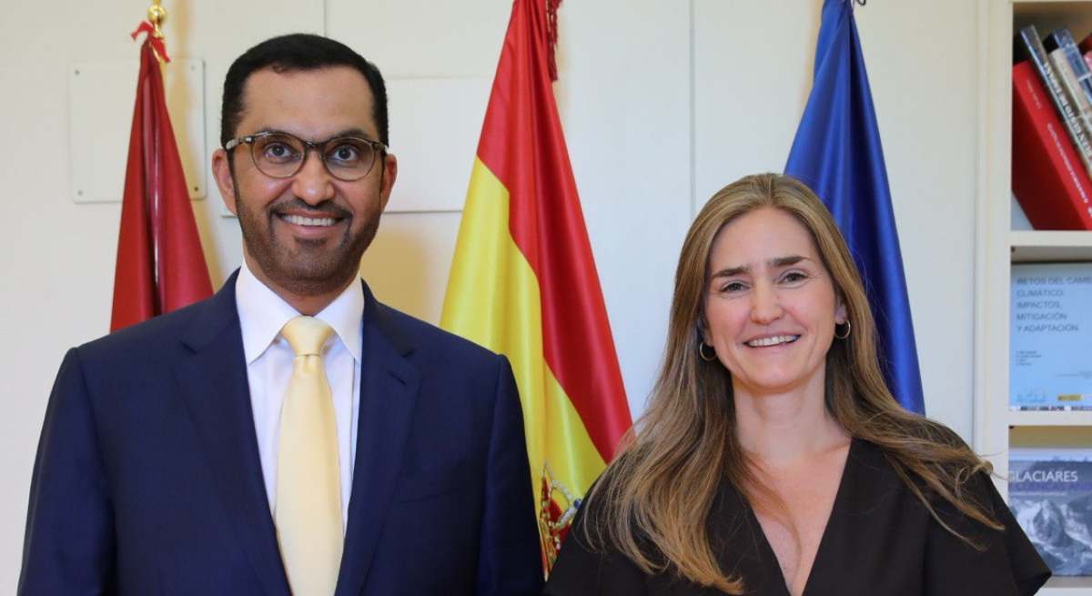 La vicepresidenta tercera, Sara Aagesen, y el ministro de Industria y Tecnología Avanzada de Emiratos Árabes, Sultan Ahmed Al Jaber