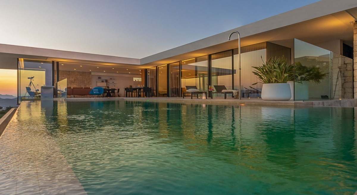 Abahana Villas.