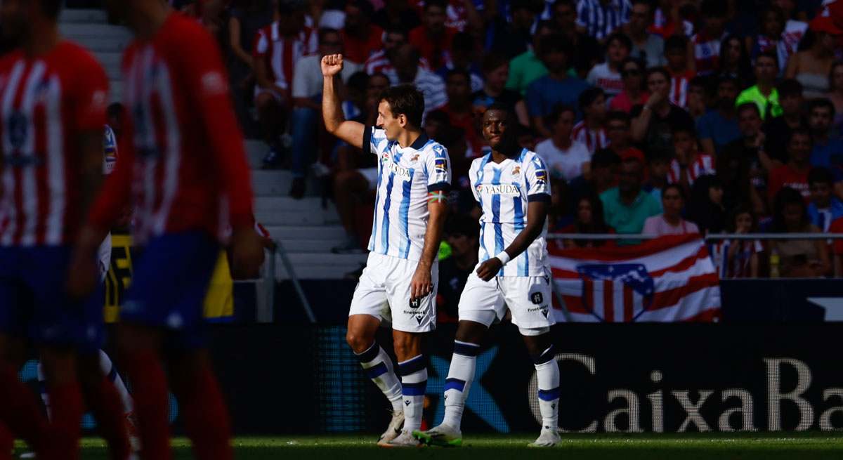 EuropaPress_5493104_mikel_oyarzabal_of_real_sociedad_celebrates_goal_during_the_spanish_league.jpg