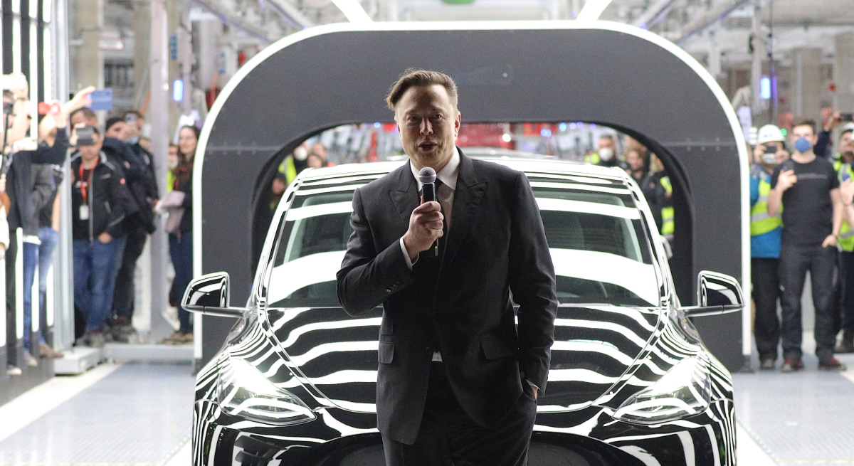 elon-muk-tesla.jpg