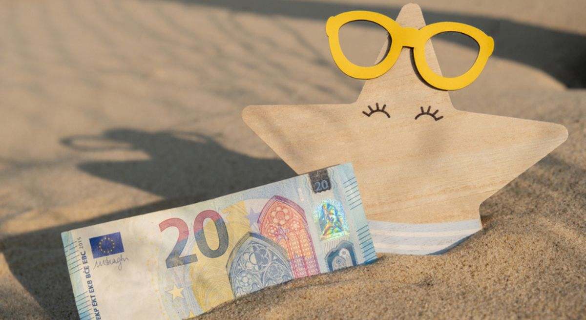 El Banco de España alerta: este es el máximo de dinero en efectivo que puedes llevar en vacaciones
