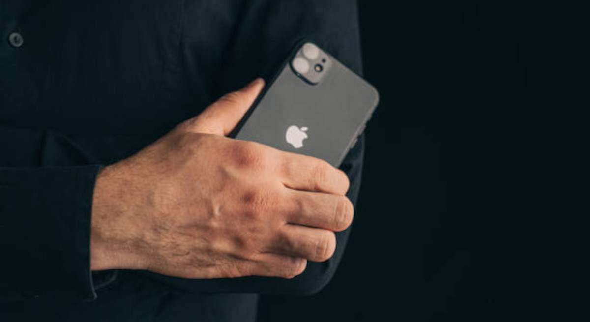 iphone-logo.jpg