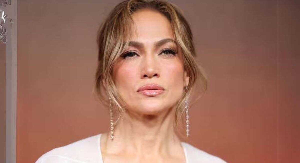 jennifer-lopez-1200--.jpg