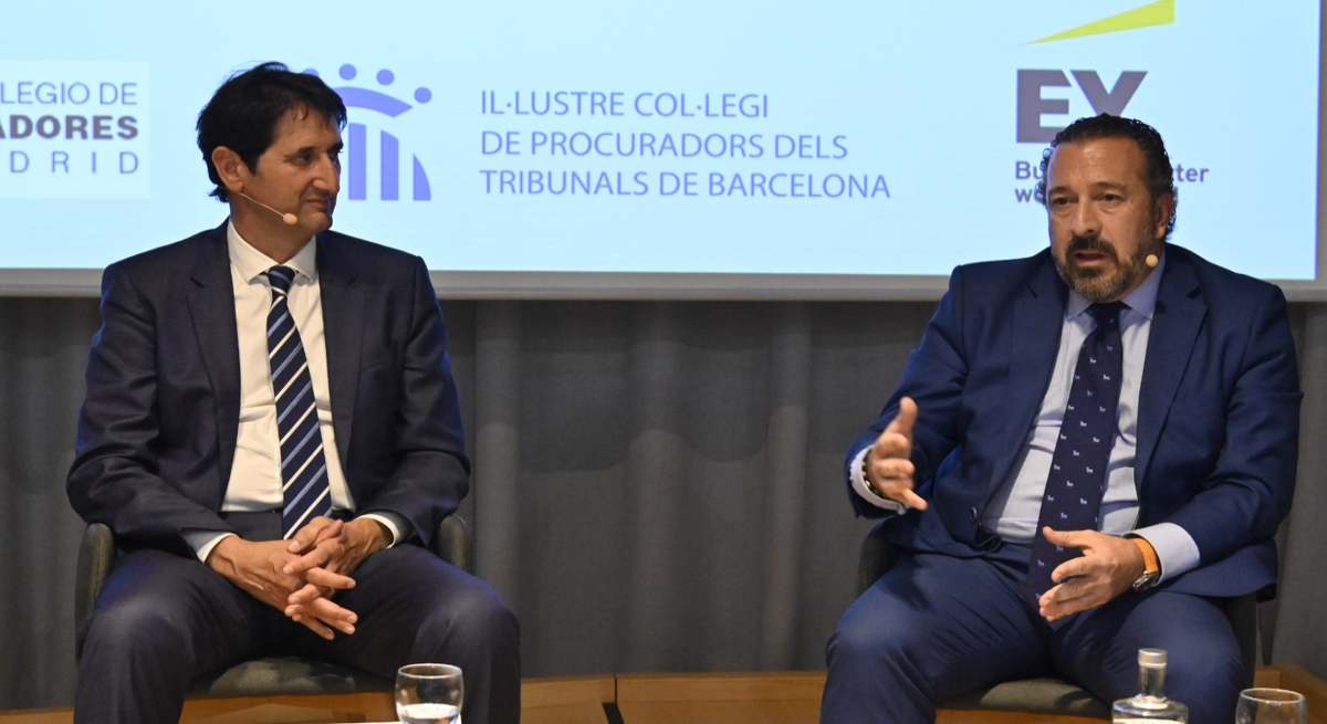 Decanos-Barcelona-y-Madrid-de-Procuradores_--angel-Quemada-Cuatrecasas-y-Alberto-N-Garcia-Barrenechea-eE.jpg