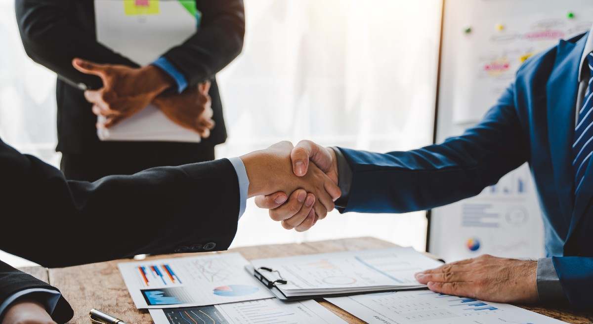 convenios-colectivos-firma-istock.jpg