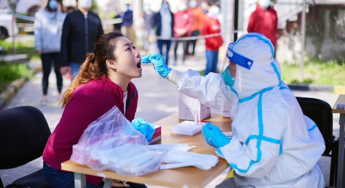 China-prueba-covid-istock.jpg