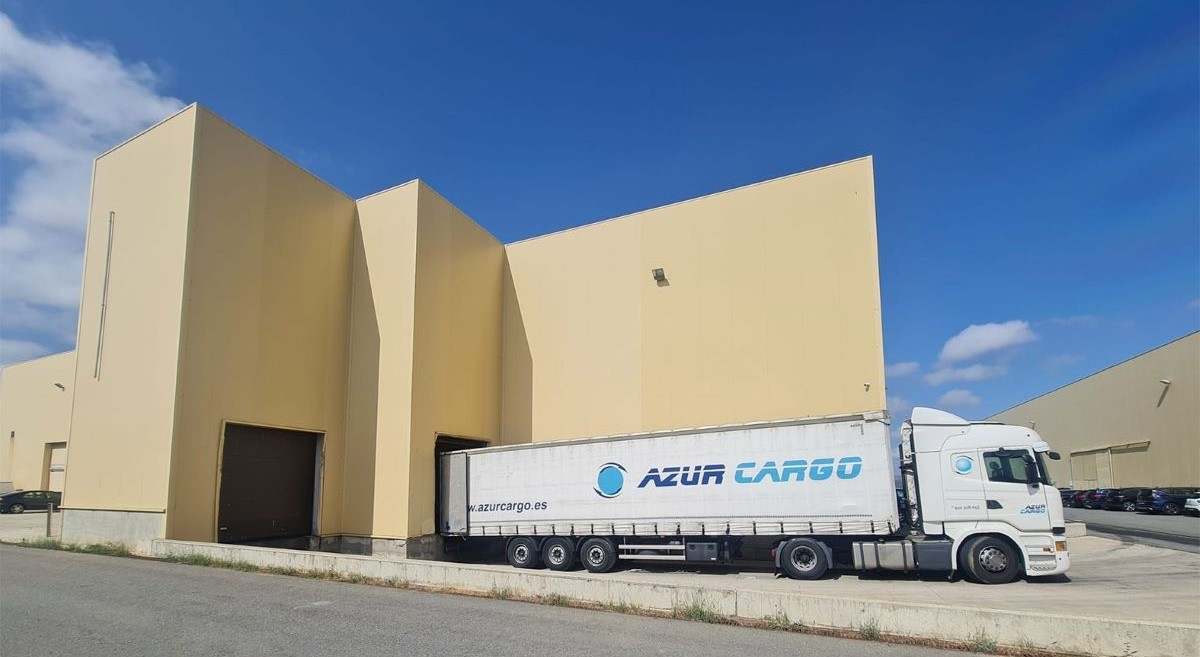 AzurCargo-op1.jpg