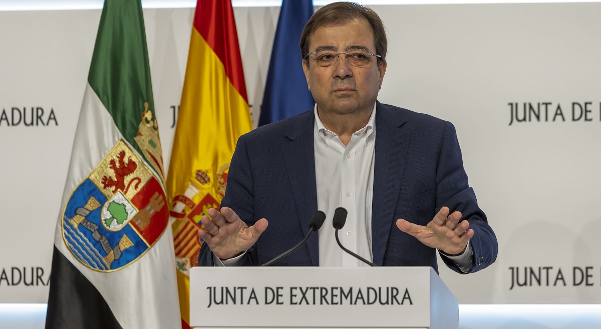 Rueda-de-prensa-tras-117255928.jpg