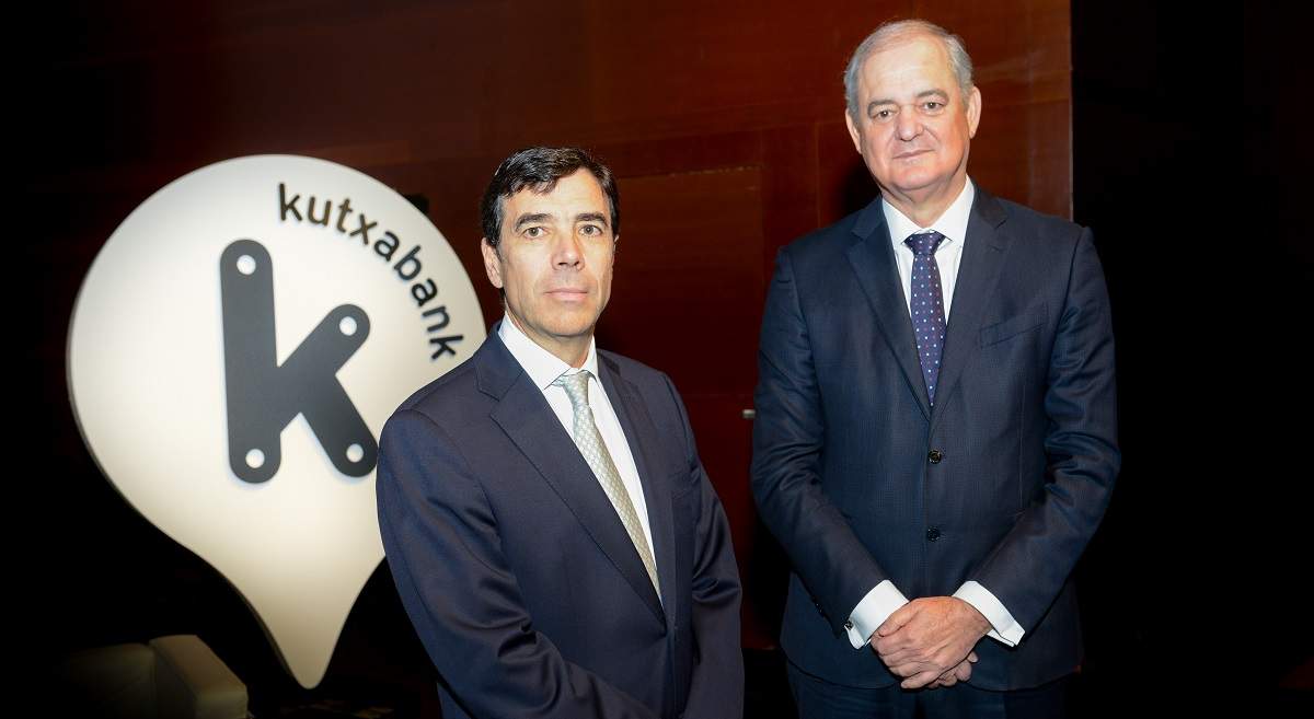 ARRIOLA-LURUEnA-1200.jpg