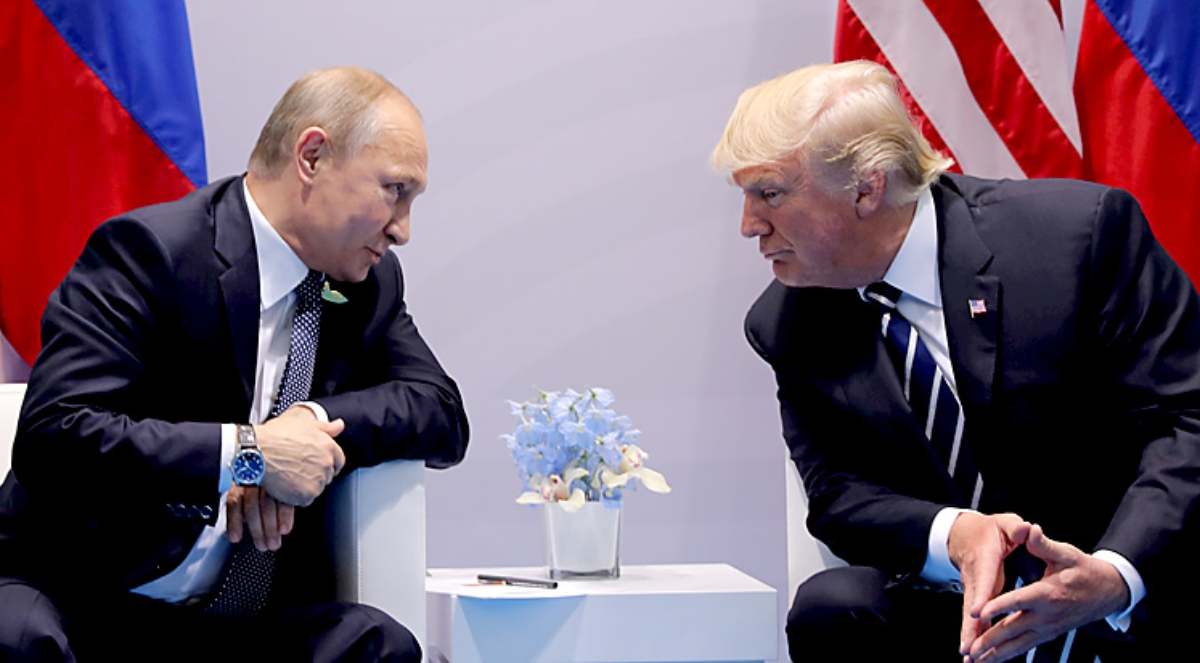 Vladimir Putin junto a Donald Trump
