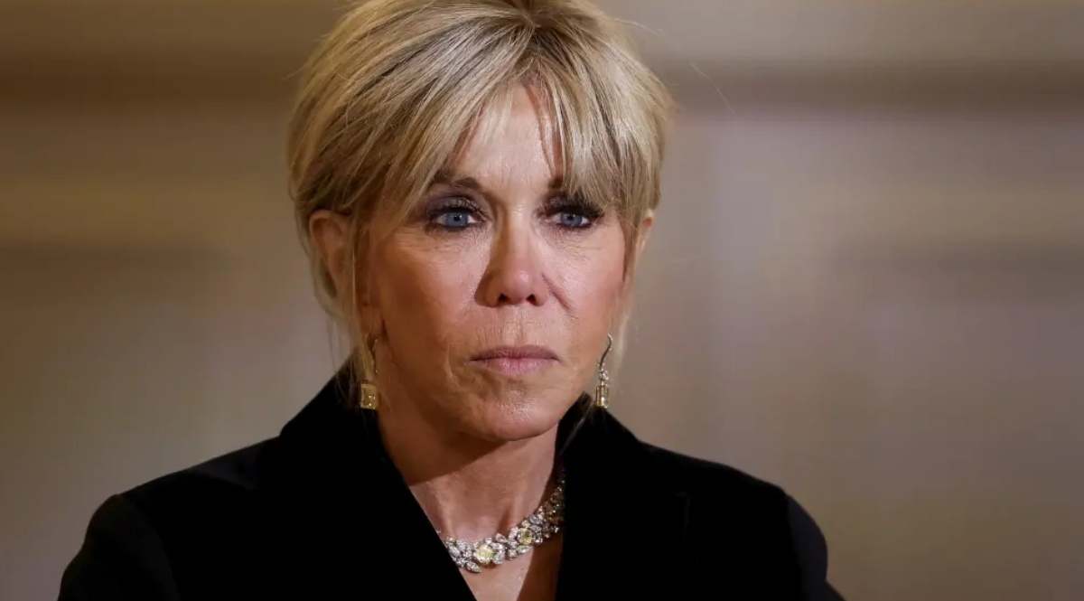brigitte-macron-triste