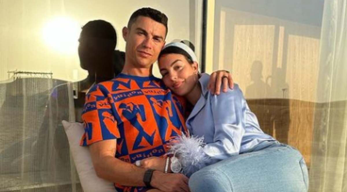 cristiano-gio-crisis1200.jpg