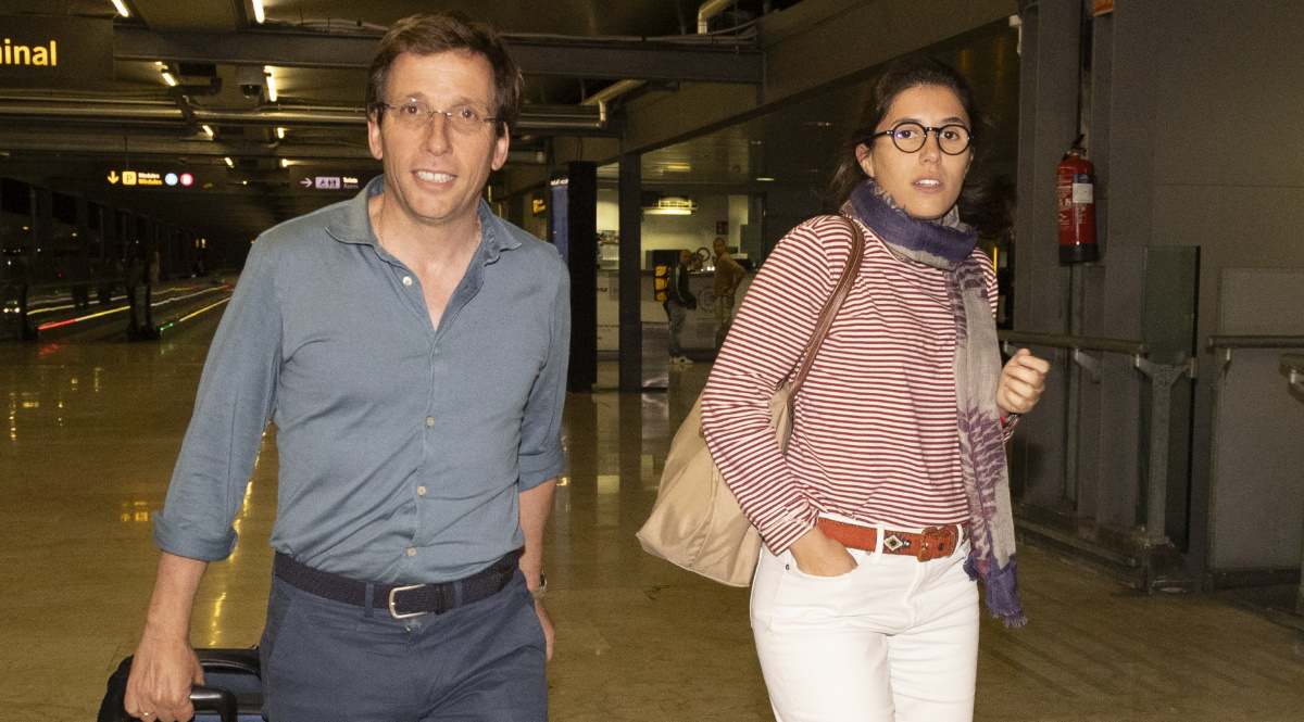 Martinez-Almeida-aeropuerto