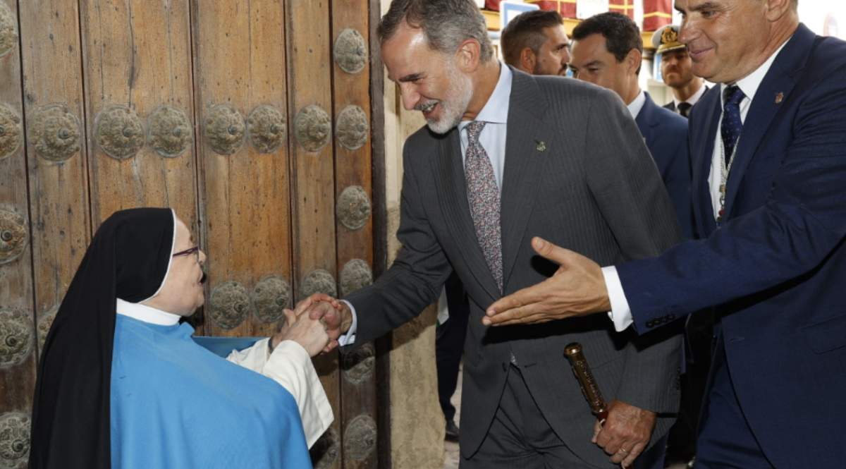 rey-felipe-besito1200.jpg