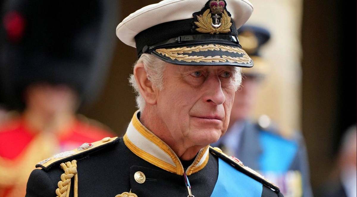 carlos-coronacion-otra1200.jpg