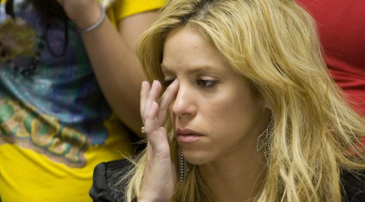 shakira-llora1200.jpg