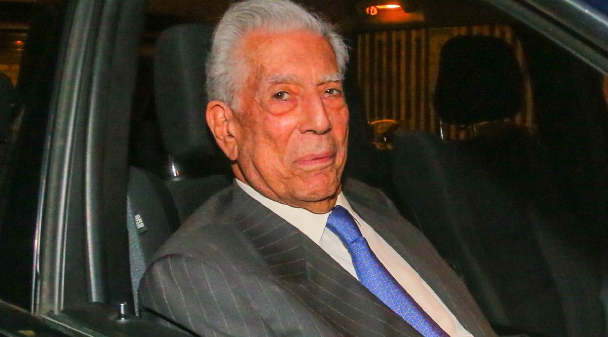 vargas-llosa-sonrie1200.jpg