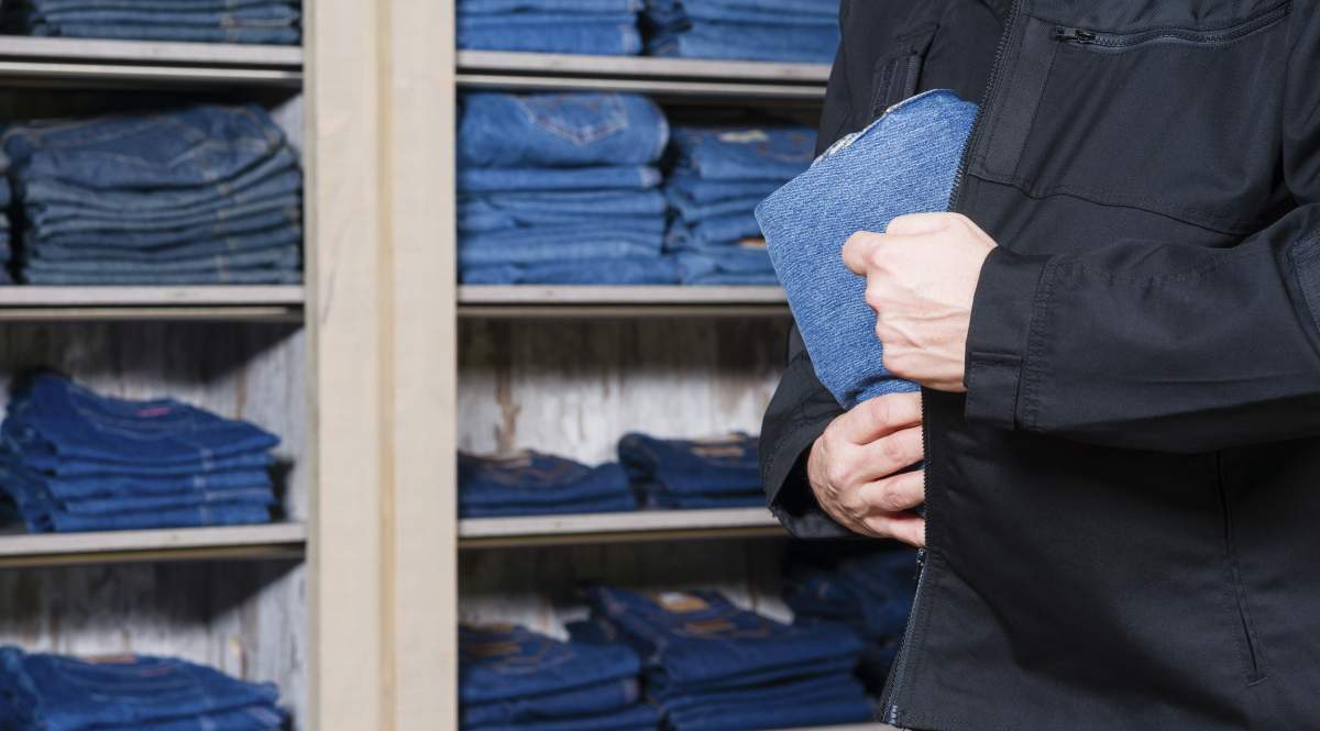 1200-x-655-Hurto-en-un-comercio-EE.jpg