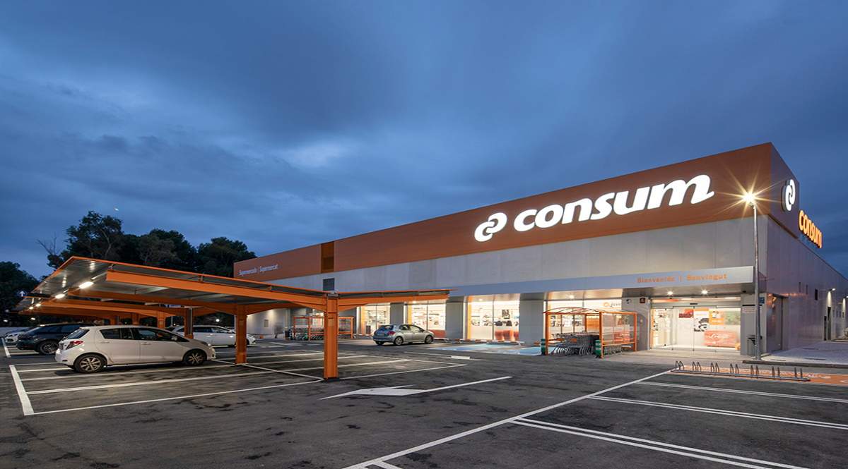 Supermercado-con-puntos-de-recarga.jpg