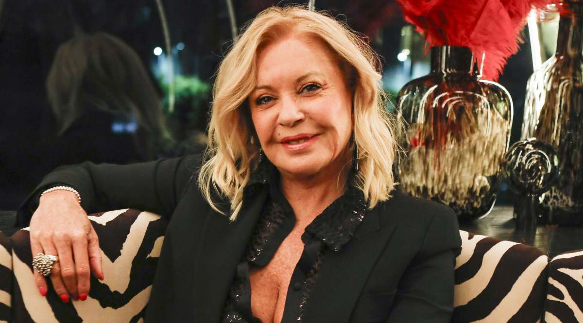 barbara-rey-posa-rie