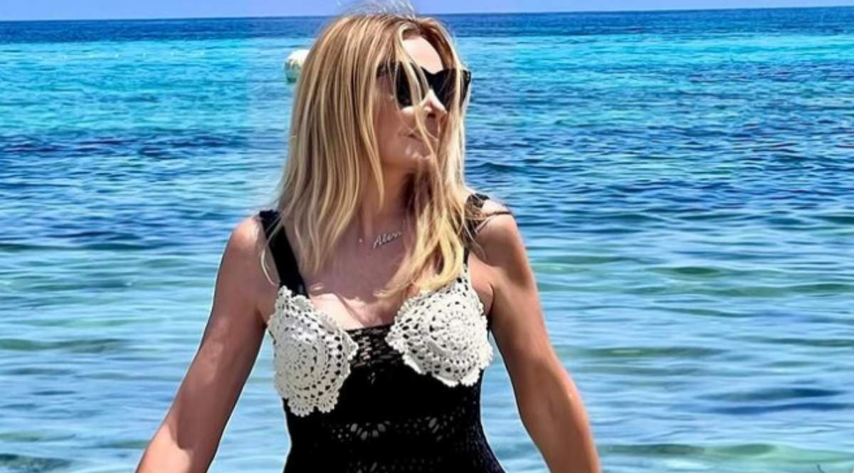 ana-obregon-ibiza1200.jpg