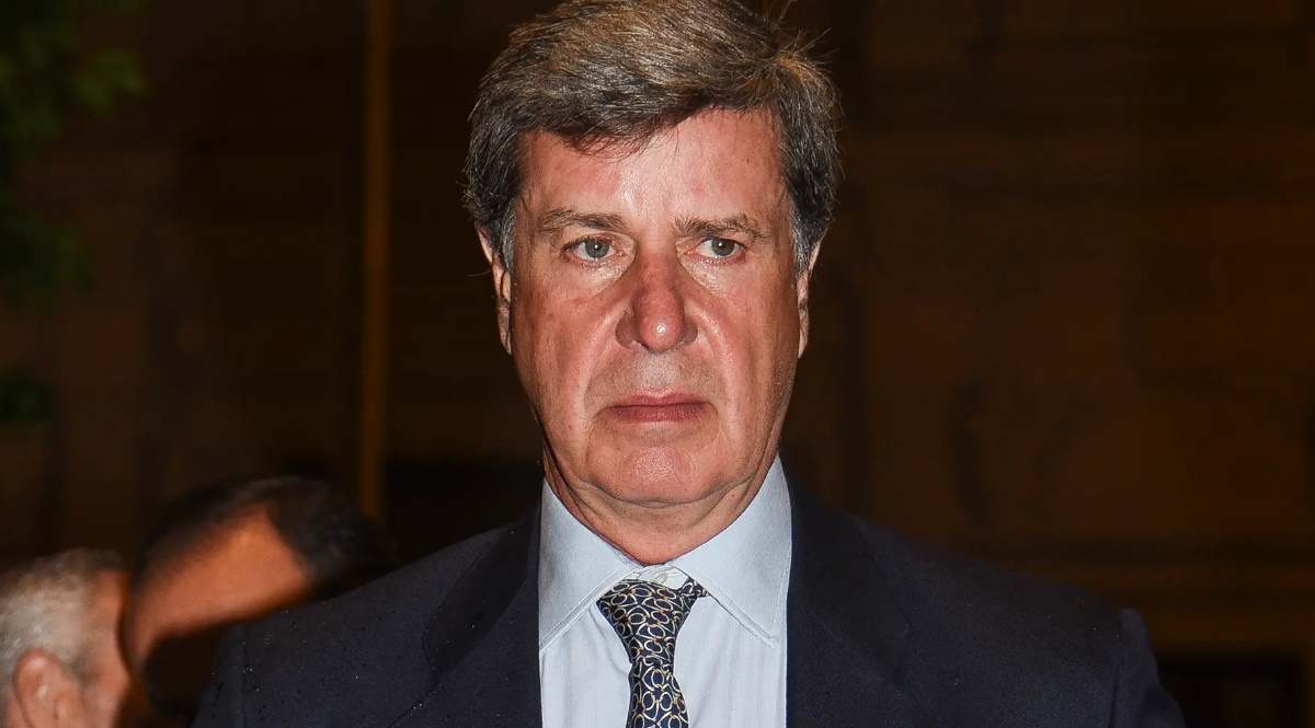 cayetano-martinez-irujo-serio-1200.jpg