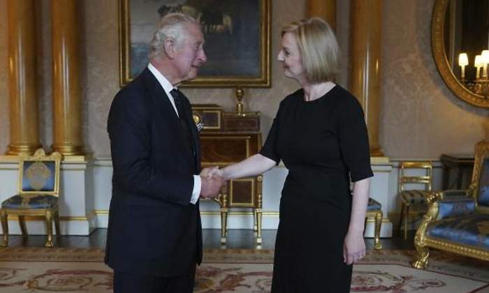 carlos-liz-truss1200.jpg