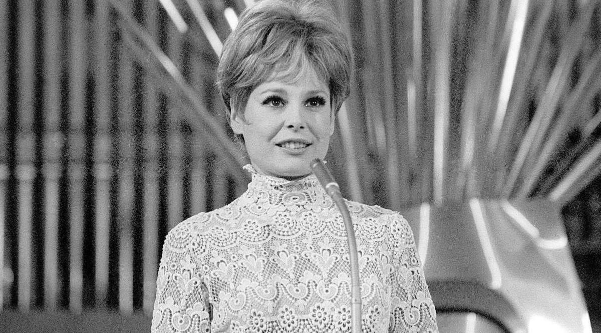 laura-valenzuela-tele1200.jpg