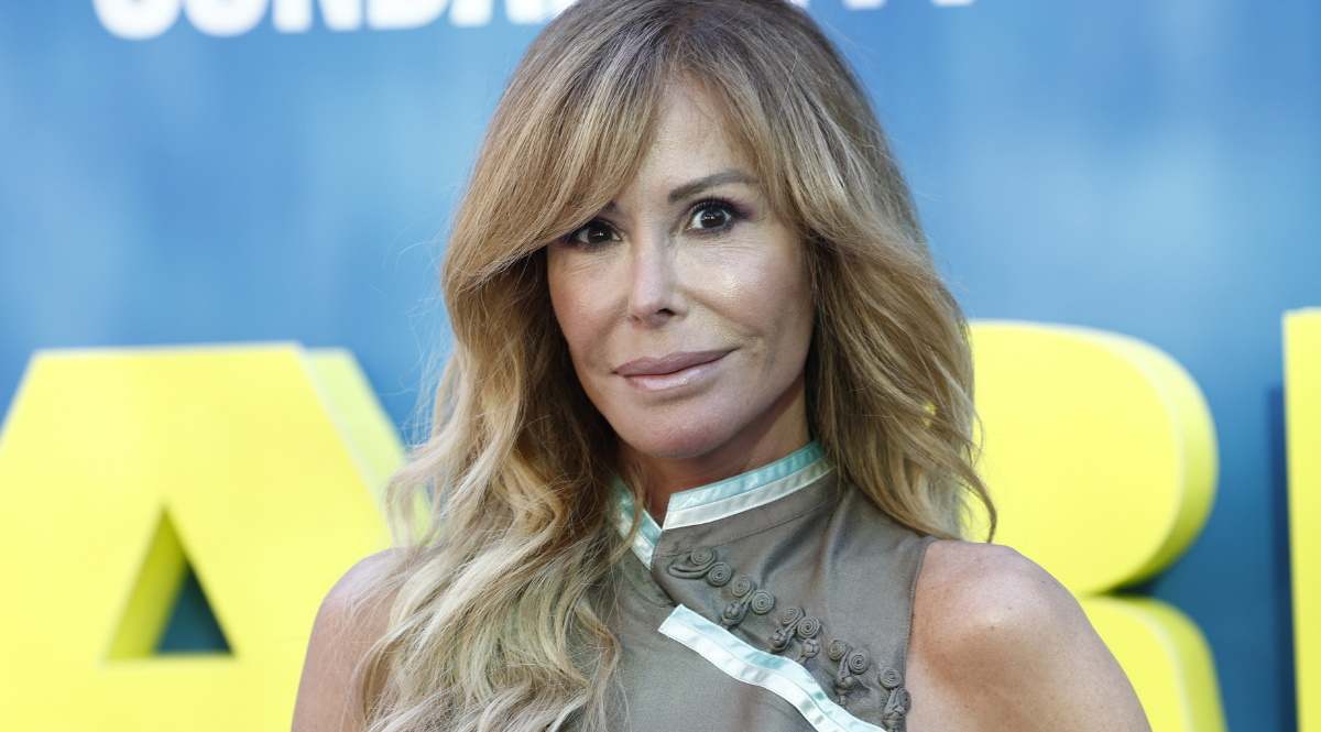 lara-dibildos-photocall