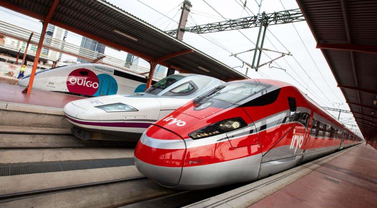 Iryo_Ouigo_Renfe.jpg