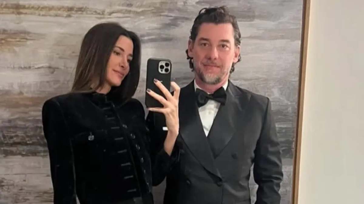 El hijo de Isak Andic y su mujer