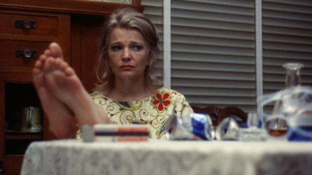 Gena Rowlands en Una mujer bajo la influencia.