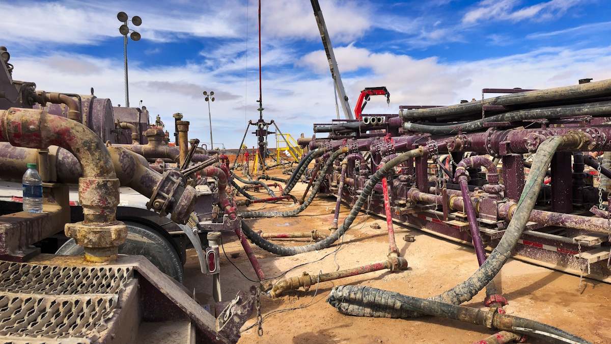 fracking petróleo crudo maquinaria barril materias primas
