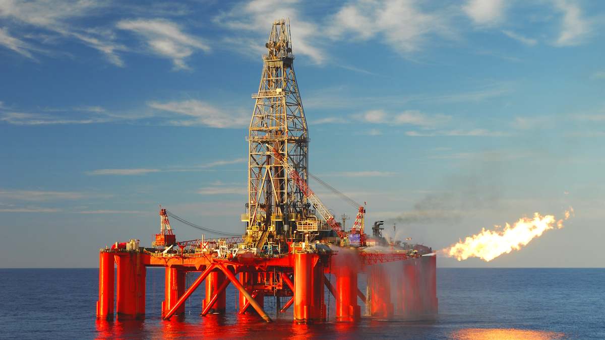 Petróleo mar crudo yacimiento materias primas