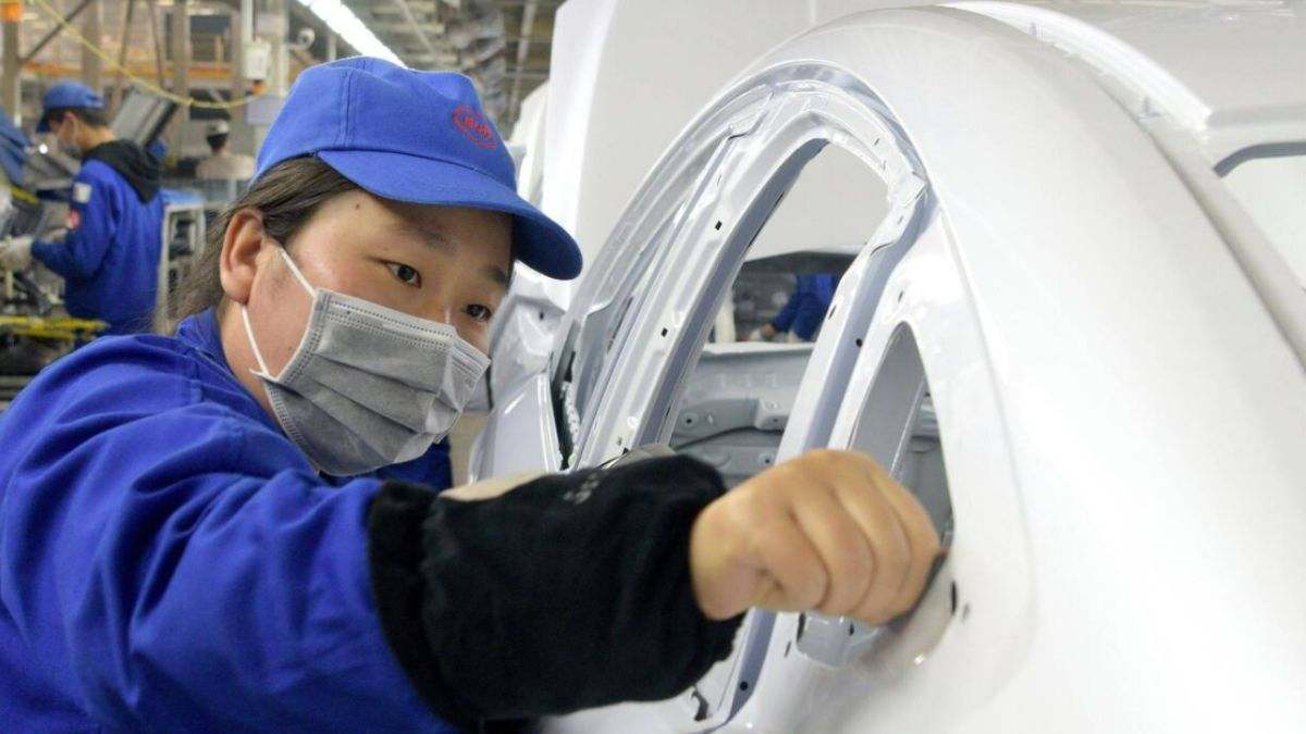 Este es el trabajo secundario millonario de un enorme ejército de empleados de BYD : no solo saben hacer coches eléctricos